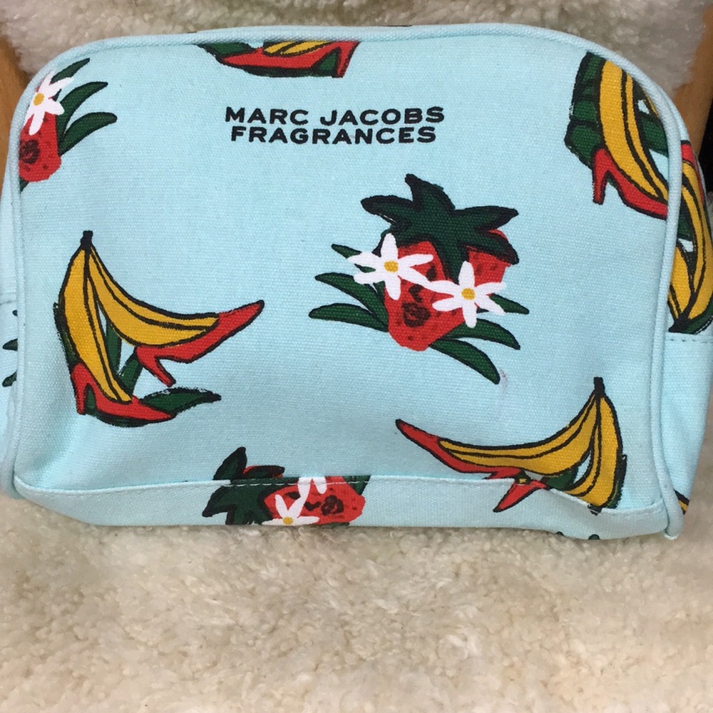 Marc Jacobs makeup bag